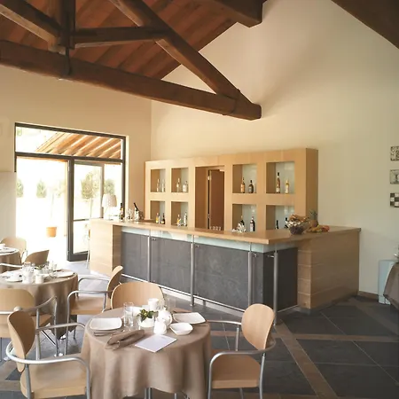 Meridiana Country Hotel 4*